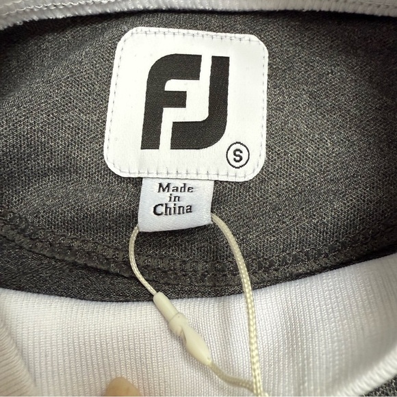 FOOTJOY GOLF NWT Women’s Gray Heather Mock Neck Top NWT - Picture 4 of 8
